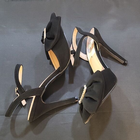 BRAND NEW FOREVER  FLOWER BOWNOT POINTED TOE HIGH HEEL STILETTO SANDAL - Picture 12 of 12